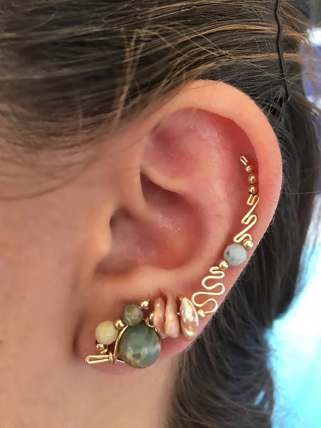Mulan in Freshwater Gemstones